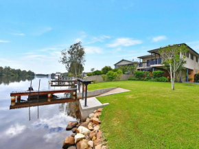 Dora Creek absolute waterfront